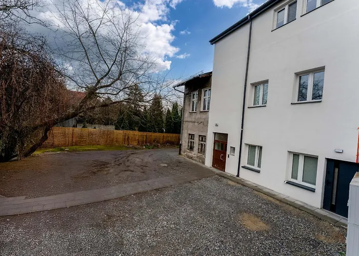 Aleja 29 Listopada Cozy By Bookinghost Lejlighed